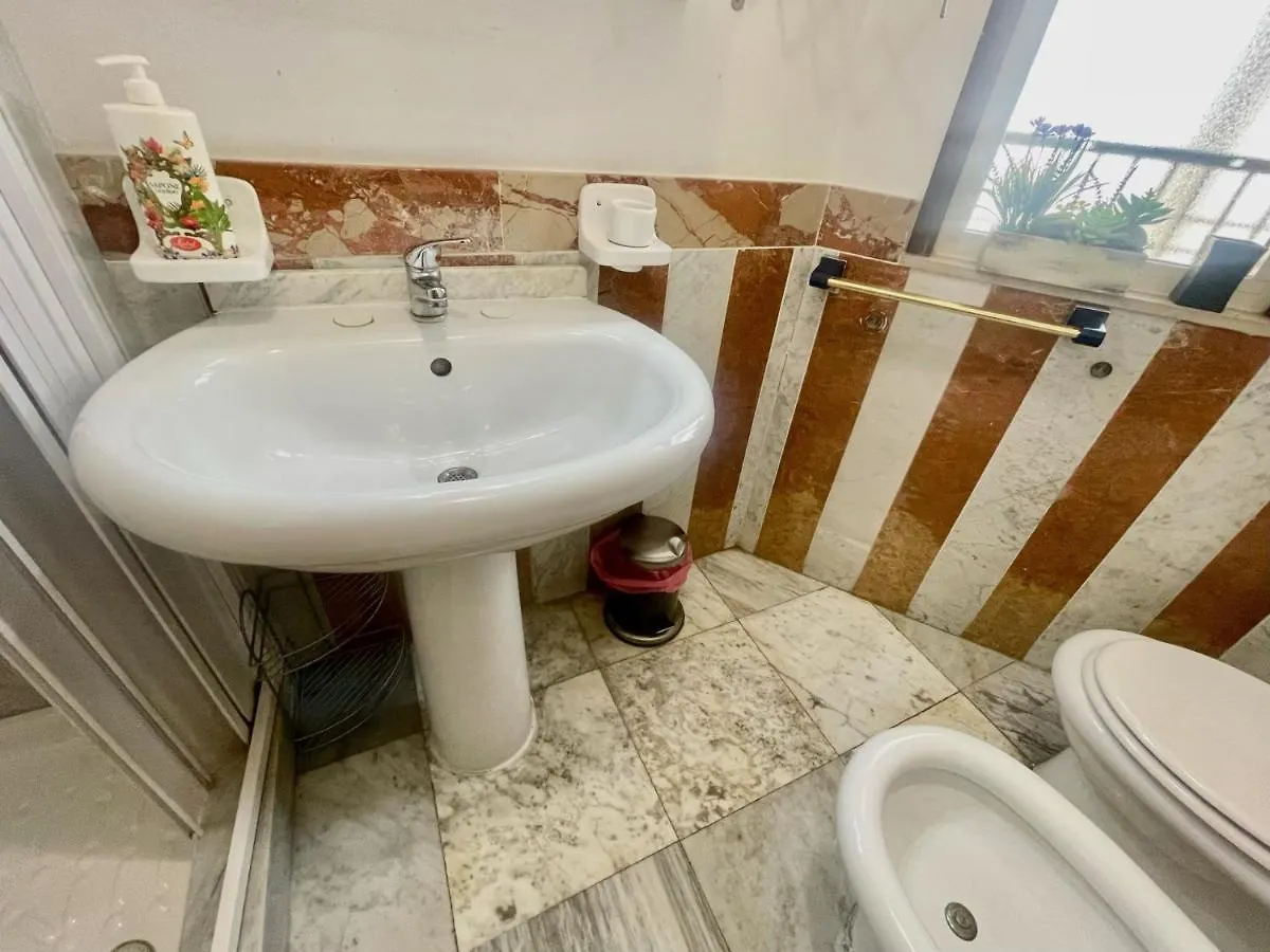 Maya'S Apartment Close To Ballaro Market And Central Station Palermo