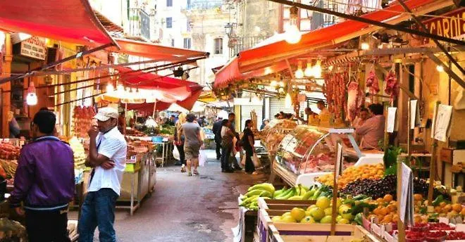 Maya'S Apartment Close To Ballaro Market And Central Station Palermo 0*,  Italia